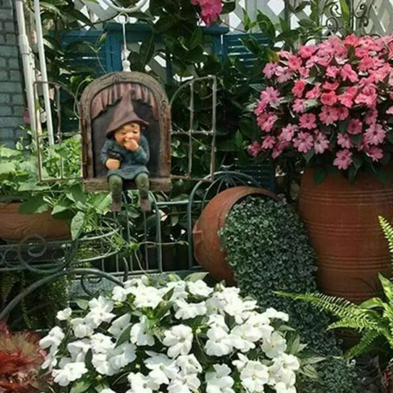 2026 Naughty Garden Statue Elf - Home Bargains avis et prix